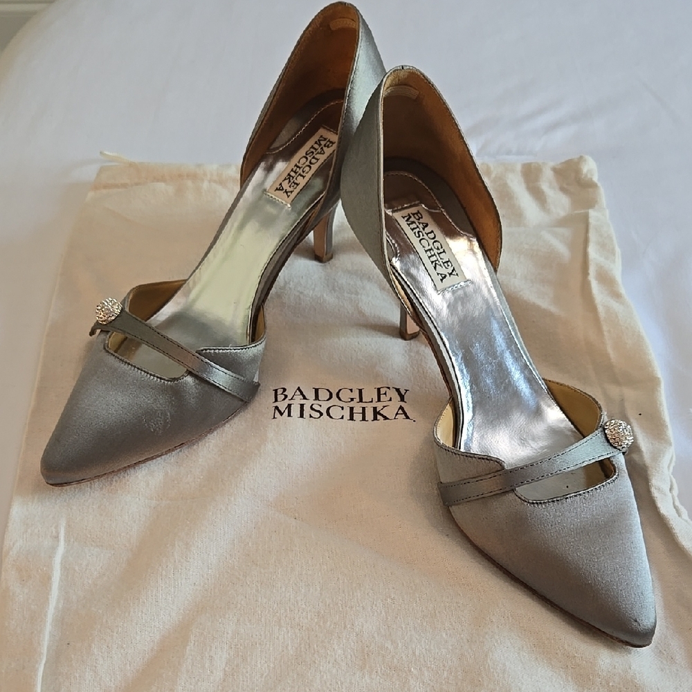Badgley Mischka Women's Silver Heels
